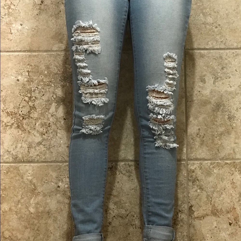 Ripped light washed jeans